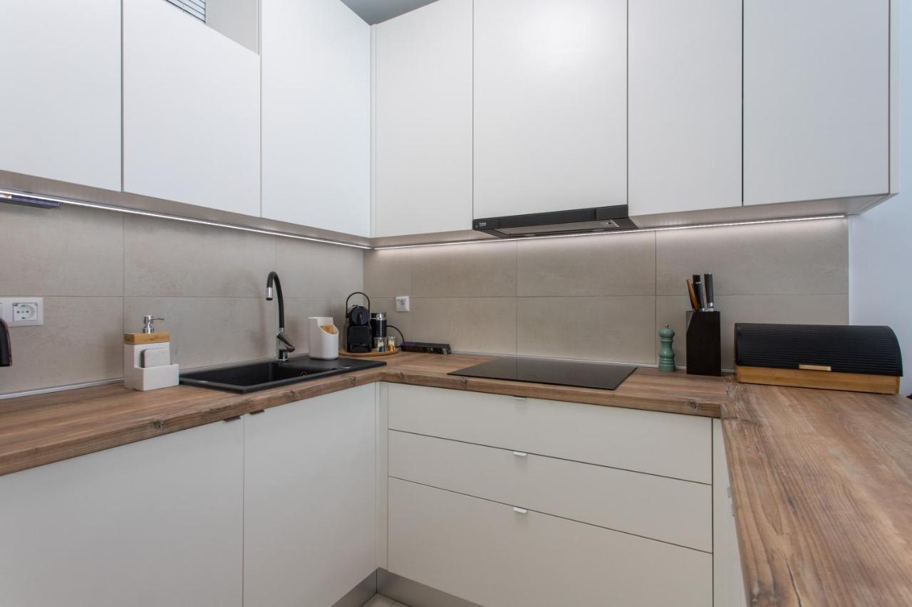 Lucky Apartment אומיס מראה חיצוני תמונה